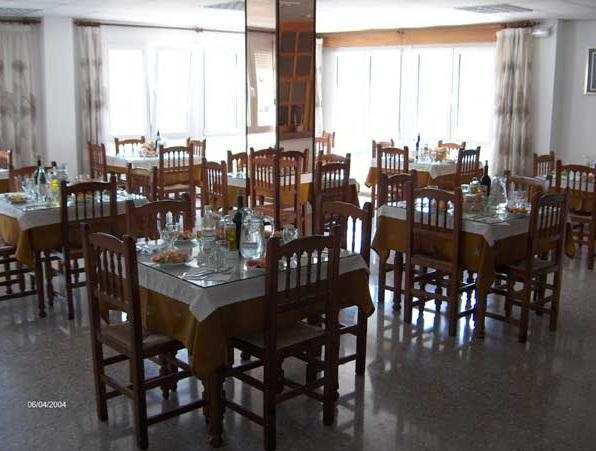 Hotel Gil Montanejos Restauracja zdjęcie